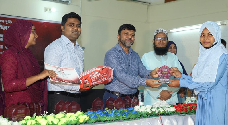 জুলাই চেতনায় মেধা অন্বেষণ প্রতিযোগিতায় প্রথম সাতক্ষীরা সীমান্ত আদর্শ কলেজ